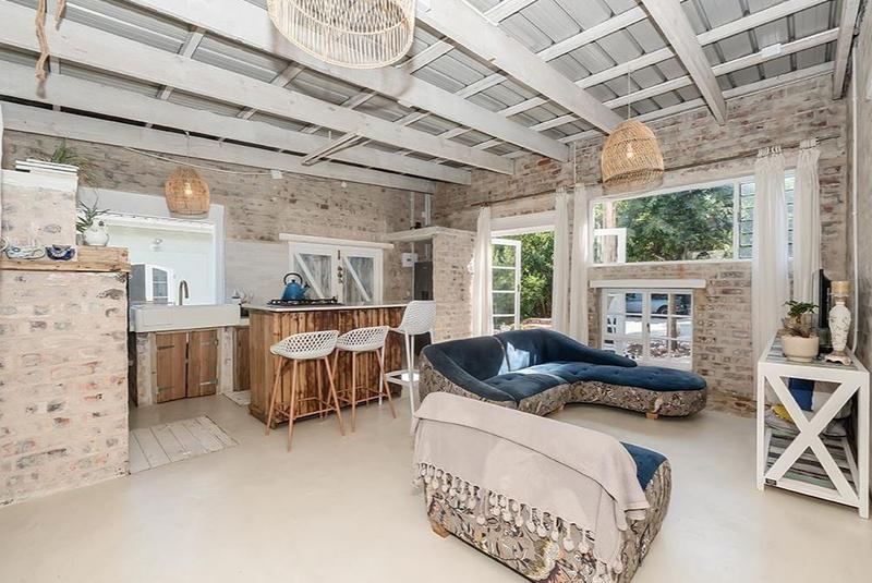 8 Bedroom Property for Sale in Hout Bay Western Cape